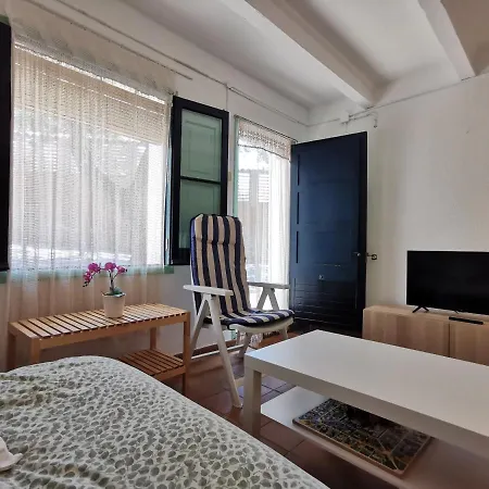 Cozy 30 Steps From The Ocean * Palafrugell