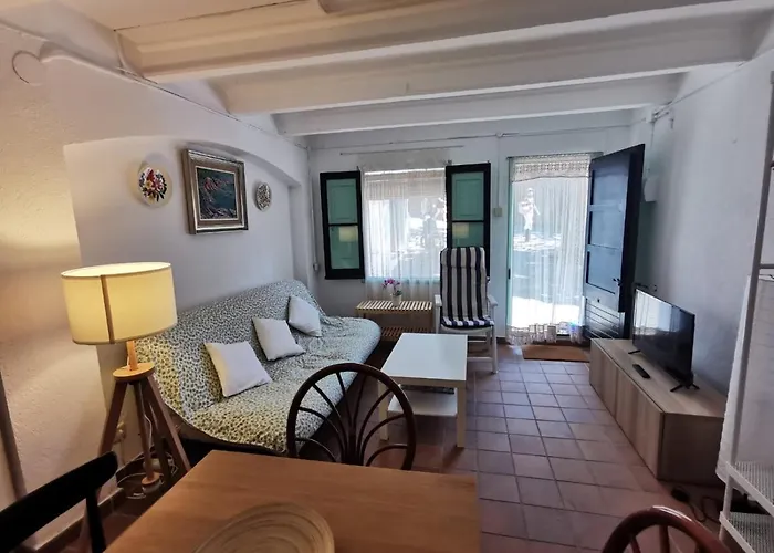Cozy 30 Steps From The Ocean Apartment Palafrugell